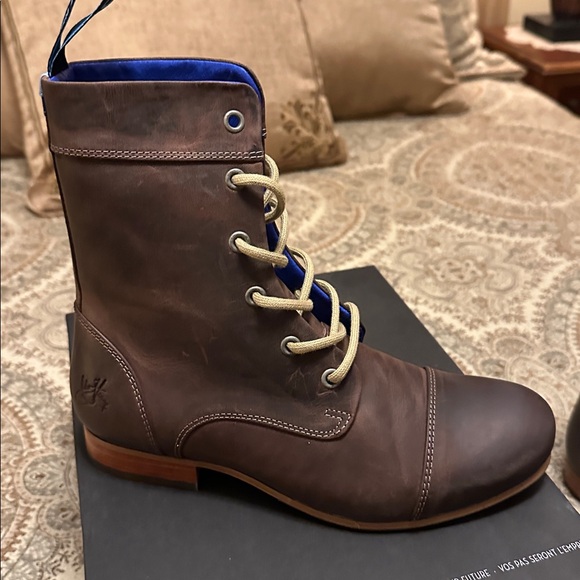 John Fluevog Brown Leather BBC Boots with Blue Lining - Picture 3 of 8